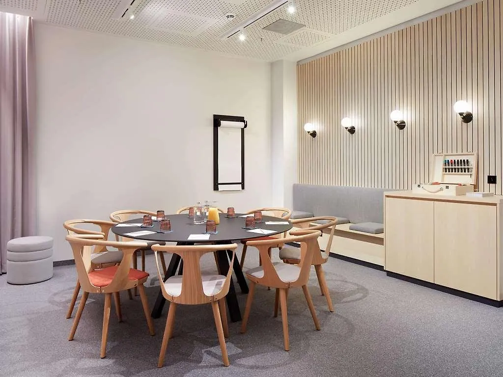 Novotel Hamburg Central Station Hotel