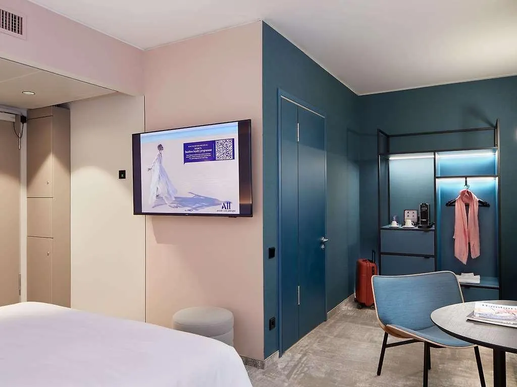 Novotel Hamburg Central Station 0*,