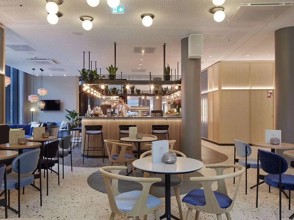 Novotel Hamburg Central Station Hotel