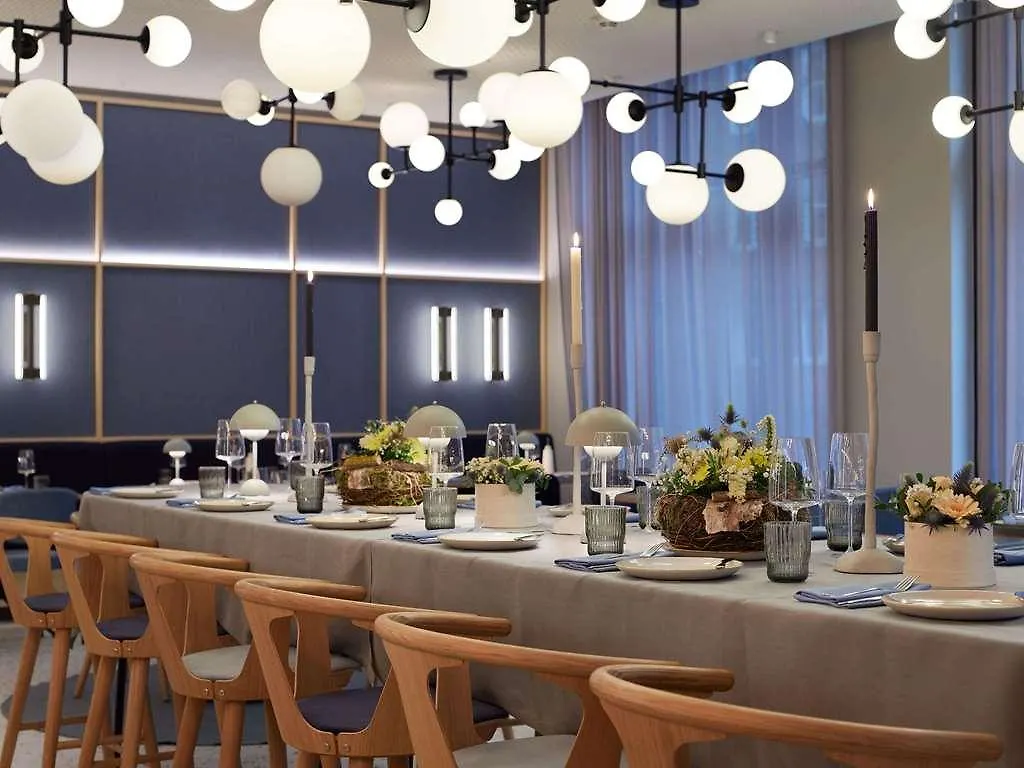 Otel Novotel Hamburg Central Station Almanya